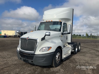 2018 International LT625 6x4 تراكتور شاحنة نهارية (ثنائية المحور)