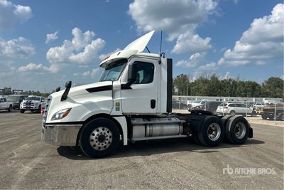 2019 Freightliner Cascadia 126 6x4 Ciągnik siodłowy T/A z kabiną dzienną