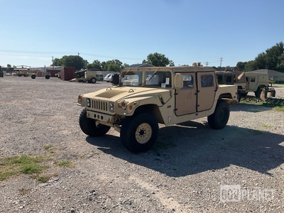 2006 AM General M1097R1 HMMWV 4 Door Soft Top w/Truck Body