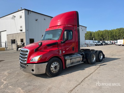 2019 Freightliner Cascadia 126 6x4 T/A Day Cab Truck Tractor