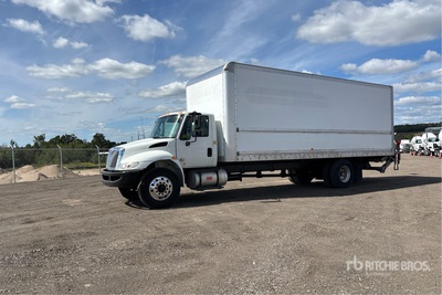 2019 International Durastar 4300 4x2 Kastenwägen