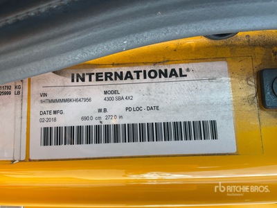 2019 International 4300 SBA 4x2 Van Truck