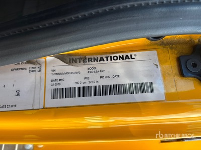 2019 International 4300 4x2 Autocarro furgonato