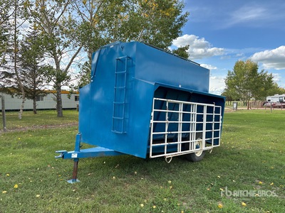 250 bu Portable Creep Livestock Feeder