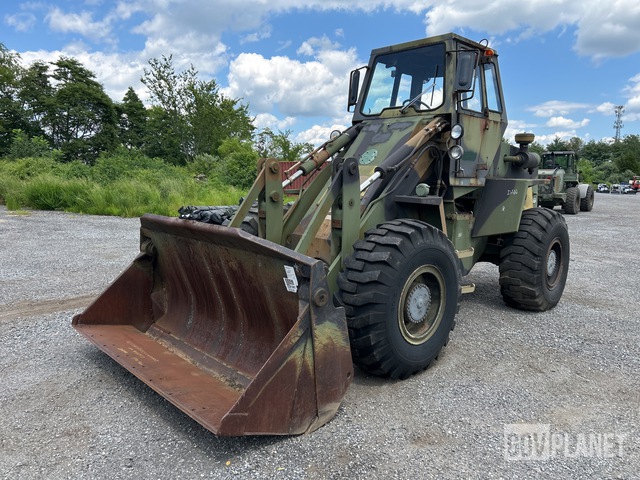 CARGADOR FRONTAL CASE MW24C