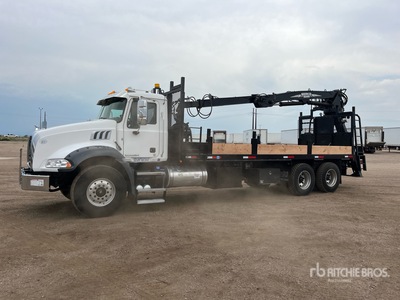 Serco 8500 8500 lb Knuckle Boom on 2016 Mack GU813 6x4 Camiones con pinza