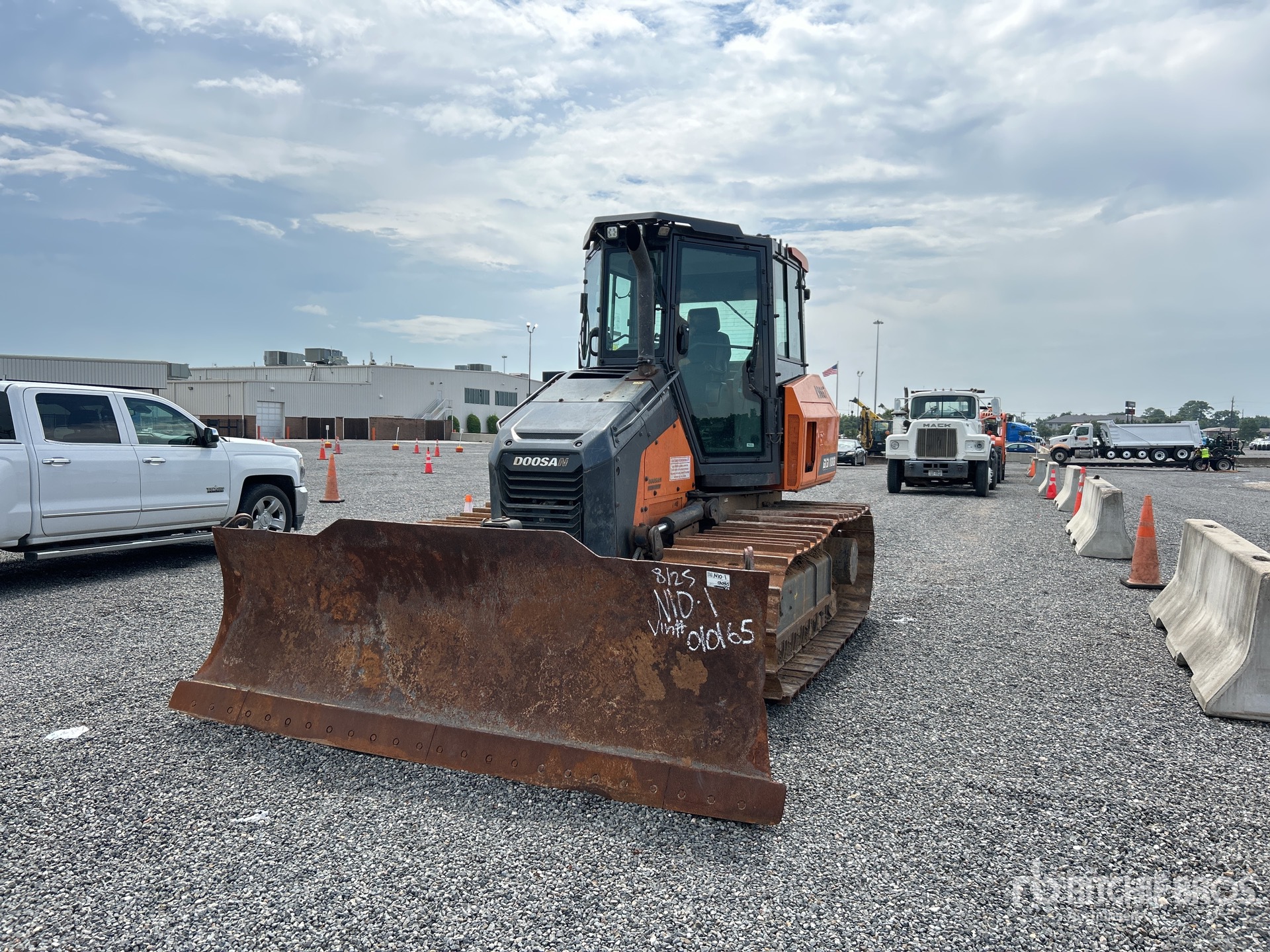 2023 Doosan DD100 ブルドーザー