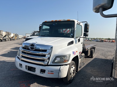 2019 Hino 258 4x2 Portavheiculos