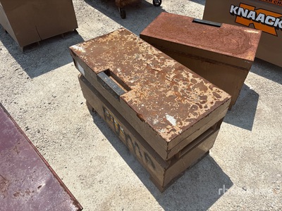 Knaack Box 42 Job Site Box