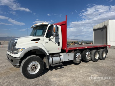 2006 International 7600 10x4 Flatbed Truck