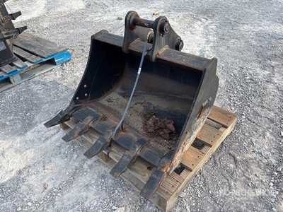 Yanmar 30 in Digging Excavator Bucket