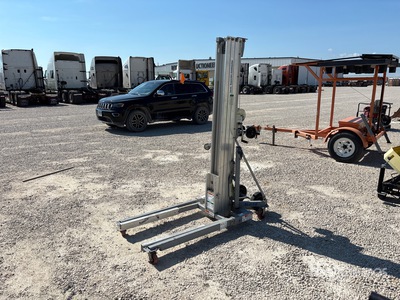 2019 Genie SLC18 Material Hoist