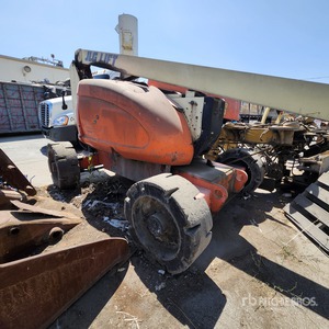 JLG 600A Articulating Boom Lift (Inoperable)