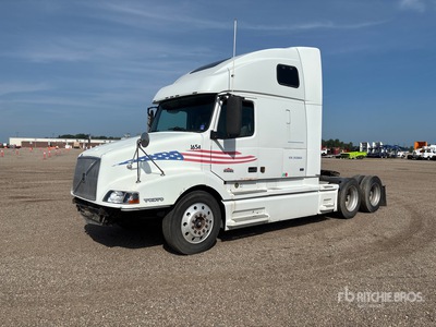 2002 Volvo VNL 6x4 Cabeza Tractora Cabina Dormitorio