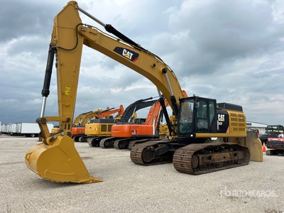 2017 Cat 352FL Tracked Excavator
