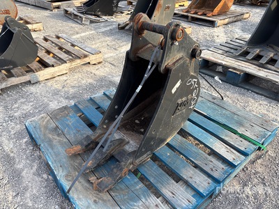 Yanmar 12 in Q/C Digging Excavator Bucket