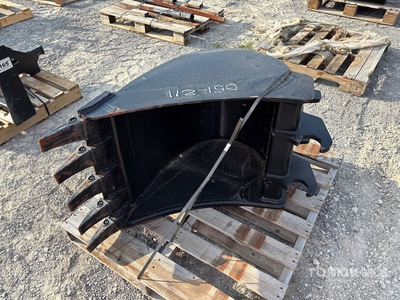 John Deere 24 in Digging Excavator Bucket