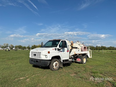 2006 Chevrolet C5500 4x2 Vacuum Tanker Truck