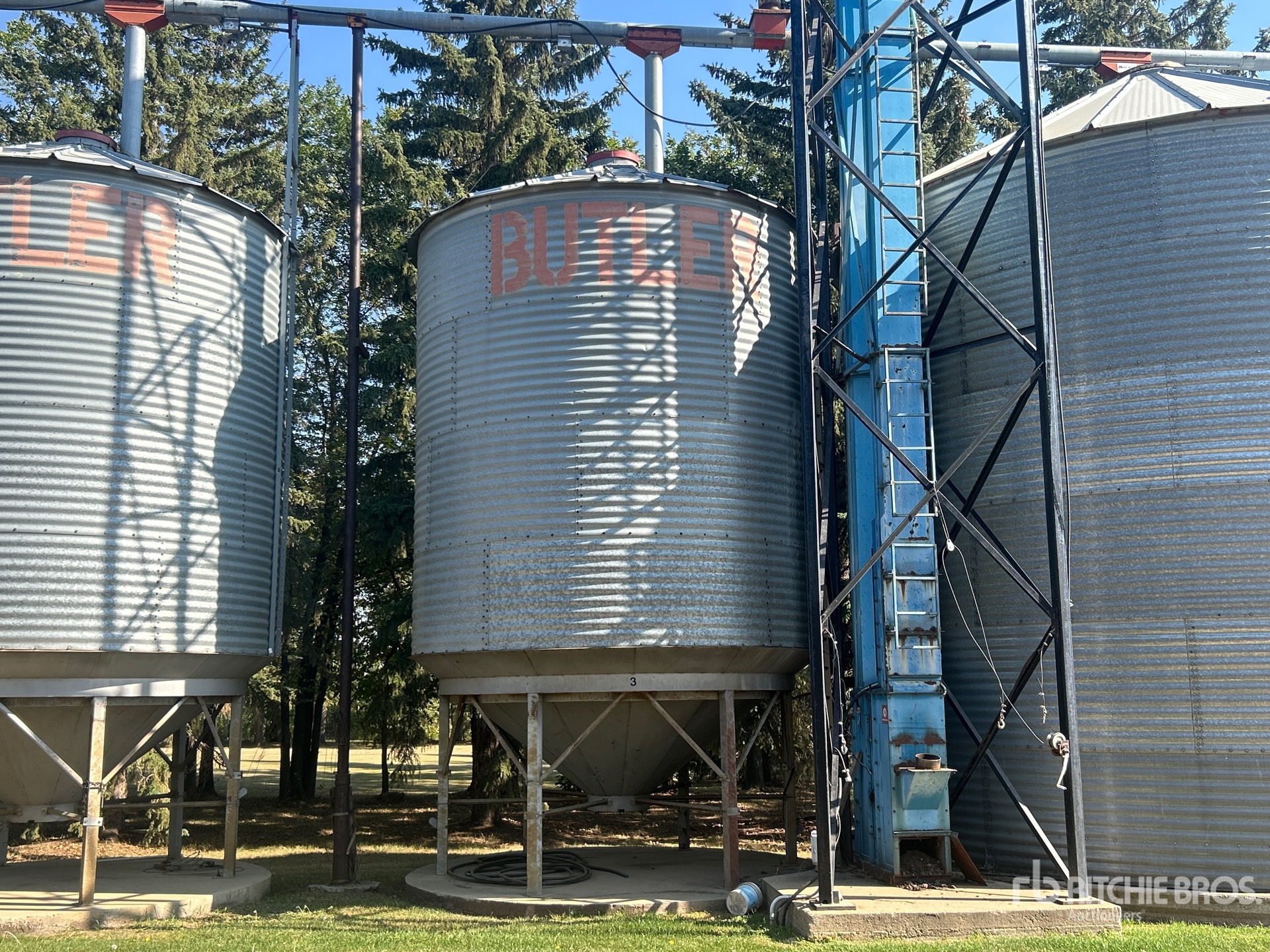 Butler 4 Ring Hopper Grain Bin