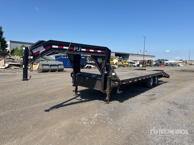 2014 PJ Trailers FS252 25 ft T/A Gooseneck Equipment Trailer