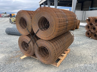 Quantity of (4) 200 ft x 5 ft Rolls of Multi-Use Landscaping/Livestock Fencing (Unused)