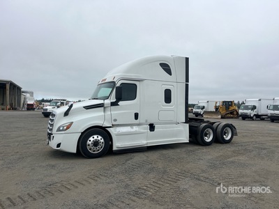 2018 Freightliner Cascadia 126 6x4 T/A Slaapcabine Trekker