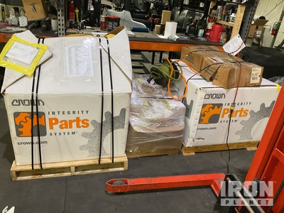 Quantity of Forklift Parts with 40 ft High Cube Storage Container