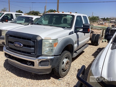 2013 Ford F-550 XL 4x2 Crew Cab Cab and Chassis