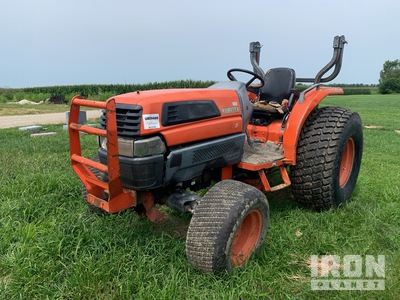 Kubota L3130D 4WD Utility Tractor (Inoperable)