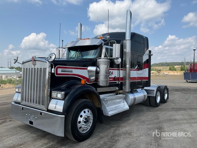 2013 Kenworth W900 6x4 Heavy Haul Sleeper Truck Tractor