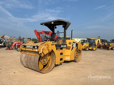 2006 Cat CB-534D Double Drum Roller