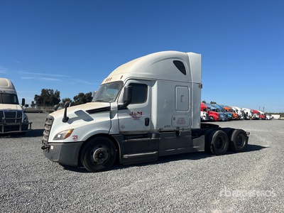 2019 Freightliner Cascadia 126 6x4 T/A Sleeper Truck Tractor