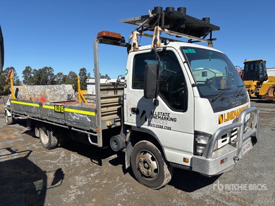2007 Isuzu NPR 4x2 Flatbed Truck