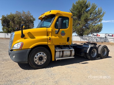 2013 Freightliner Cascadia 125 6x4 T/A Day Cab Truck Tractor