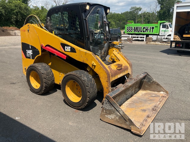 MINI CARGADOR SOBRE RUEDAS 2012 CATERPILLAR 246C