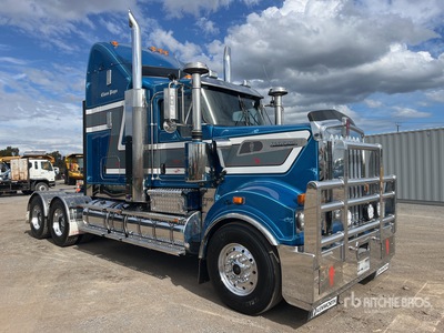 2020 Kenworth T909 6x4 3- Achs Sattelzugmaschine mit Schlafkabine