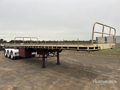Haulmark 7.5 m Tri/A B-Double Lead Flatbed Trailer