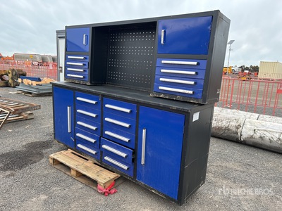 2220 mm 18-Drawer Workbench