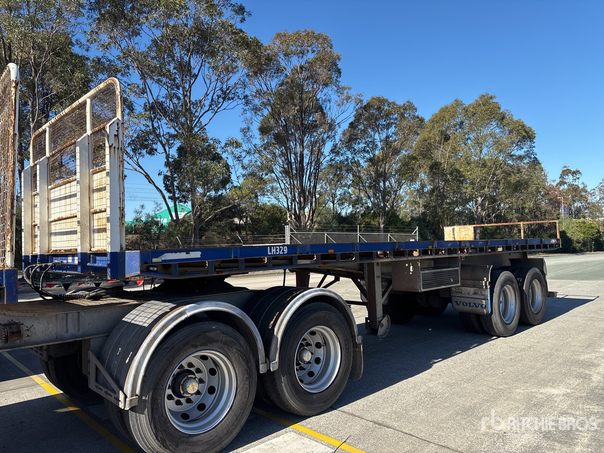 2010 MaxiTrans Bogie/A Flatbed Trailer