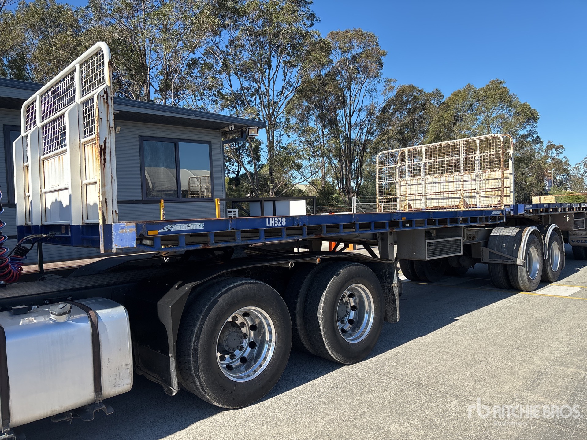 2010 MaxiTrans Bogie/A B-Double Lead Flatbed Trailer
