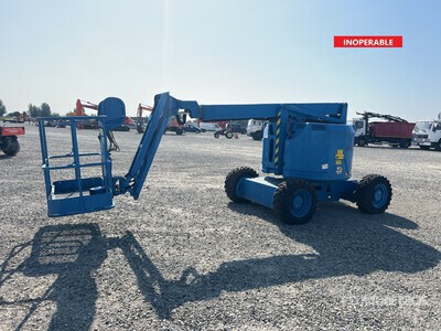 2015 Genie Z-34/22 Articulating Boom Lift (Inoperable)
