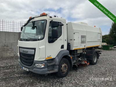 Scarab on 2015 DAF LF55.220 Sweeper Truck