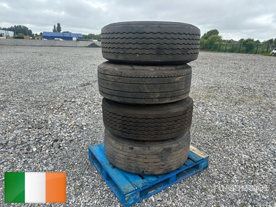 Quantity of (4) Goodyear 385/65R22.5 Tires & Koła