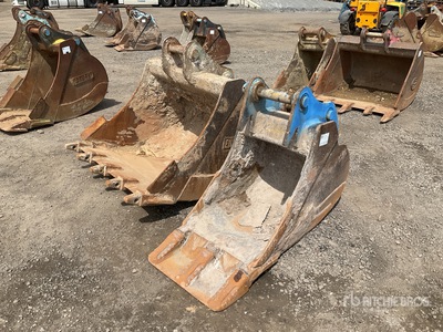 Quantity of (2) Digging Excavator Bucket