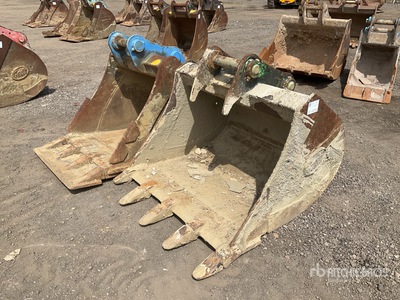 Quantity of (2) Digging Excavator Bucket
