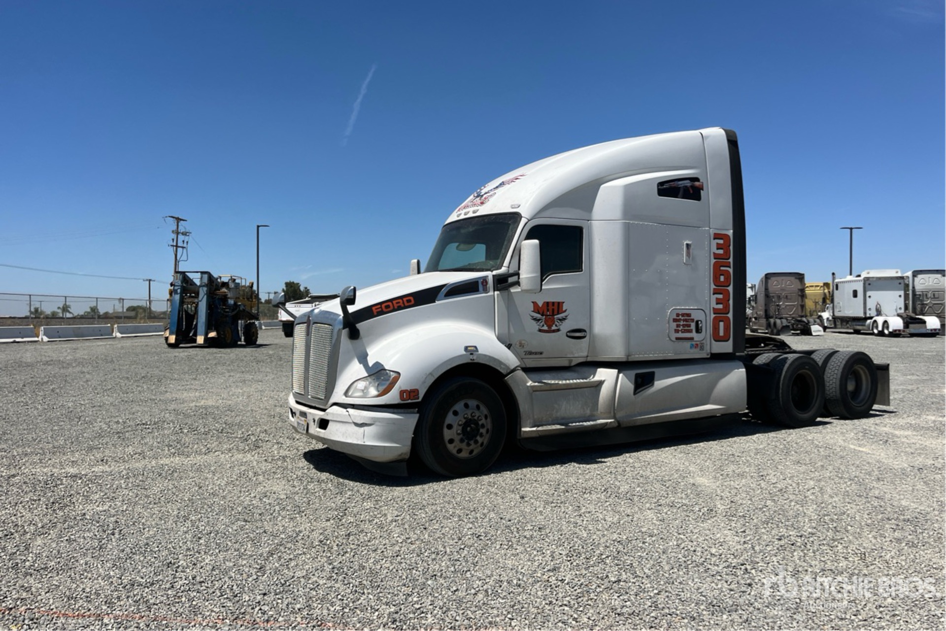 2019 Kenworth T680 6x4 T/A Sleeper Truck Tractor