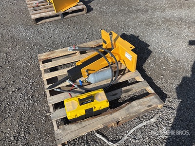 2025 STARVOX SV-11-10T Mini Brise-roche pour chargeuse à différentiel (Unused)