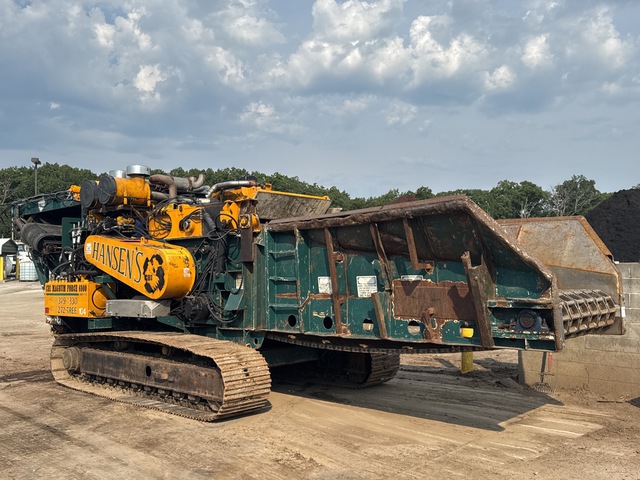 2008 CBI Magnum Force 6800T Tracked Horizontal Grinder 2008 CBI Magnum Force 6800T Tracked Horizontal Grinder