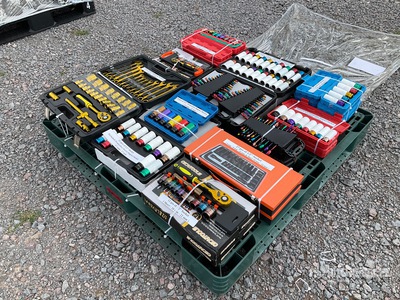 Quantity of (35) Boxes of 2025 Lote de Llaves y Dados (Sin Usar) / Socket set and Wrench (Unused)