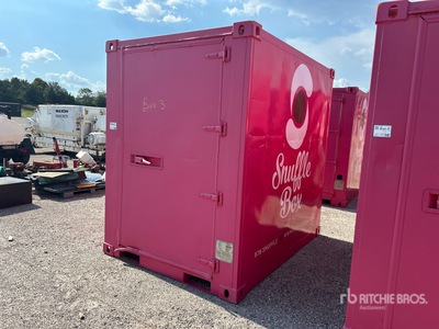 2003 8 ft Storage Container